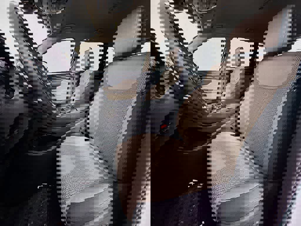 Used 2021 Hyundai Santa Fe SEL w/ Convenience Package image 15