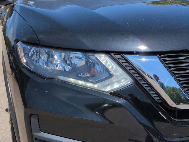 Used 2020 Nissan Rogue S FWD image 11