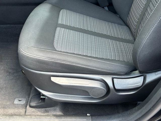 Used 2023 Kia Sorento LX FWD image 15