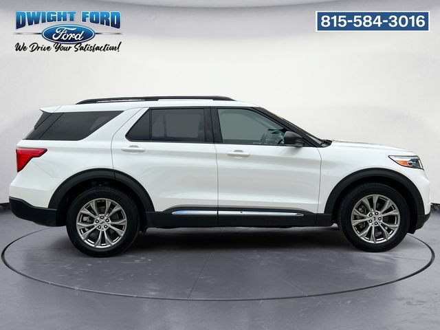 Certified 2022 Ford Explorer XLT w/ Equipment Group 202A AWD/4WD image 6