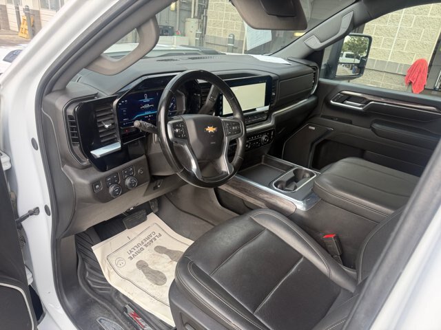 Used 2022 Chevrolet Silverado 2500 LTZ w/ LTZ Plus Package AWD/4WD image 23