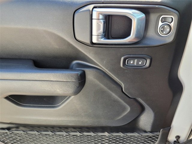 Used 2022 Jeep Wrangler Unlimited Rubicon w/ LED Lighting Group image 29