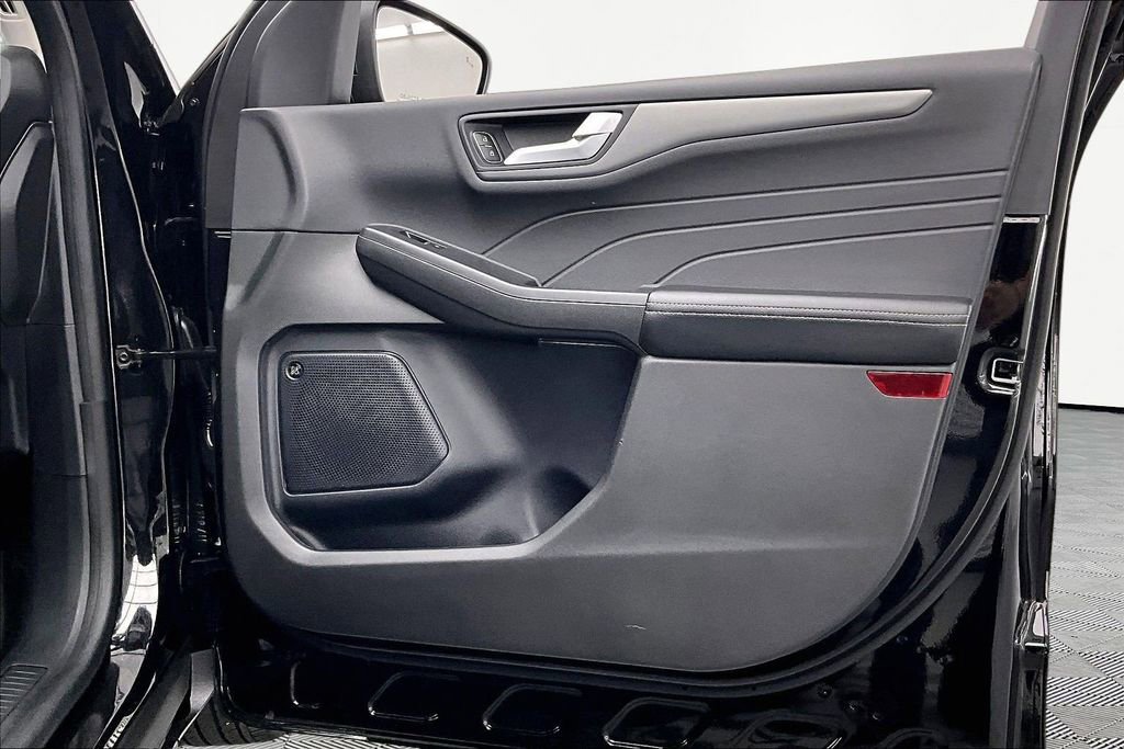 Certified 2023 Ford Escape Active w/ Tech Pack #2 FWD image 24