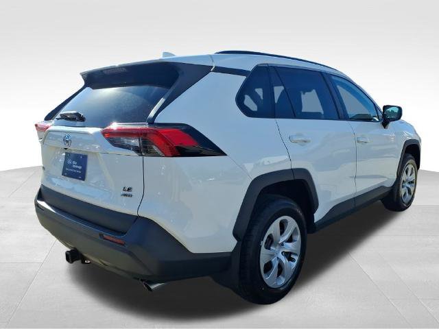 Used 2020 Toyota RAV4 LE w/ Carpet Mat Package AWD/4WD image 5