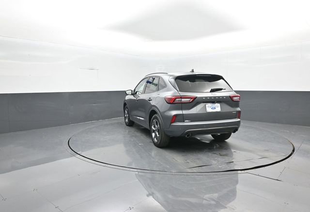 Certified 2023 Ford Escape ST-Line w/ Tech Pack #1 image 5