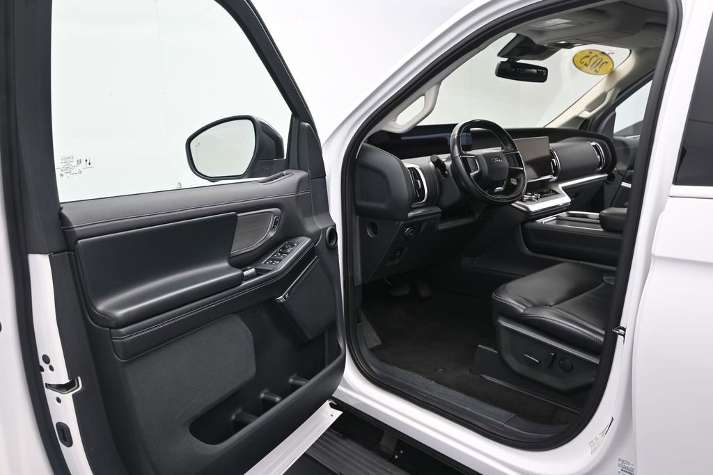 Certified 2025 Ford Expedition Max Platinum AWD/4WD image 12