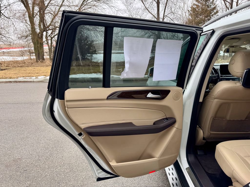 Used 2018 Mercedes-Benz GLS 450 4MATIC image 17