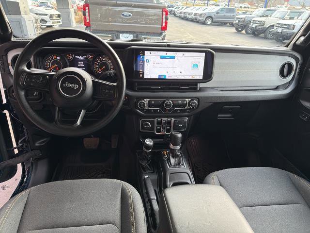 Used 2025 Jeep Gladiator Sport image 22