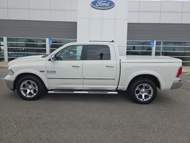 Used 2017 RAM 1500 Laramie w/ Convenience Group AWD/4WD image 2