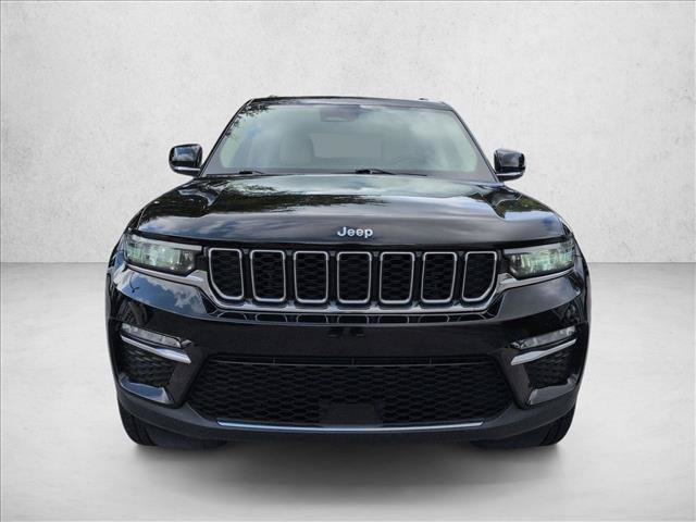 Used 2022 Jeep Grand Cherokee Limited w/ Trailer Tow Prep Group (B) AWD/4WD image 2