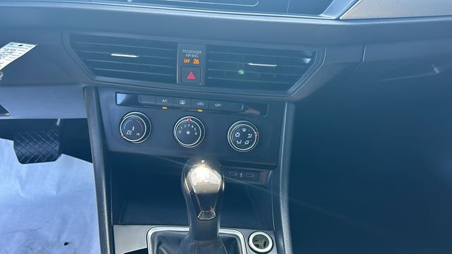 Used 2022 Volkswagen Jetta Sport FWD image 21