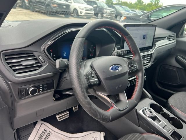 Certified 2023 Ford Escape ST-Line w/ Tech Pack #1 AWD/4WD image 7