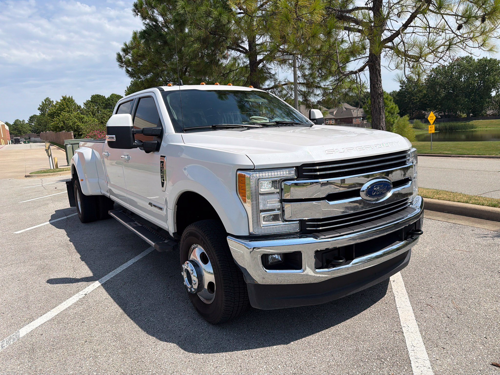 Certified 2019 Ford F350 Lariat w/ Lariat Ultimate Package AWD/4WD image 5