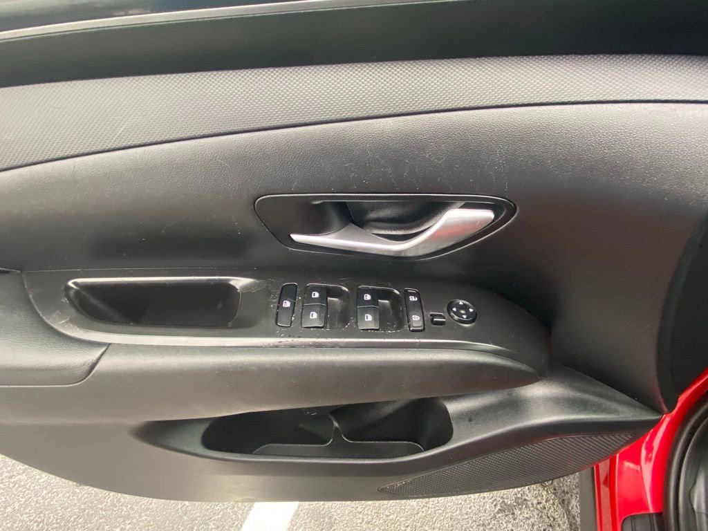 Used 2022 Hyundai Tucson SE FWD image 11