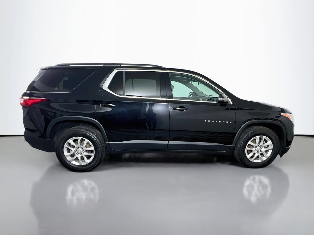 Used 2021 Chevrolet Traverse LT w/ LPO, Floor Liner Package AWD/4WD image 10