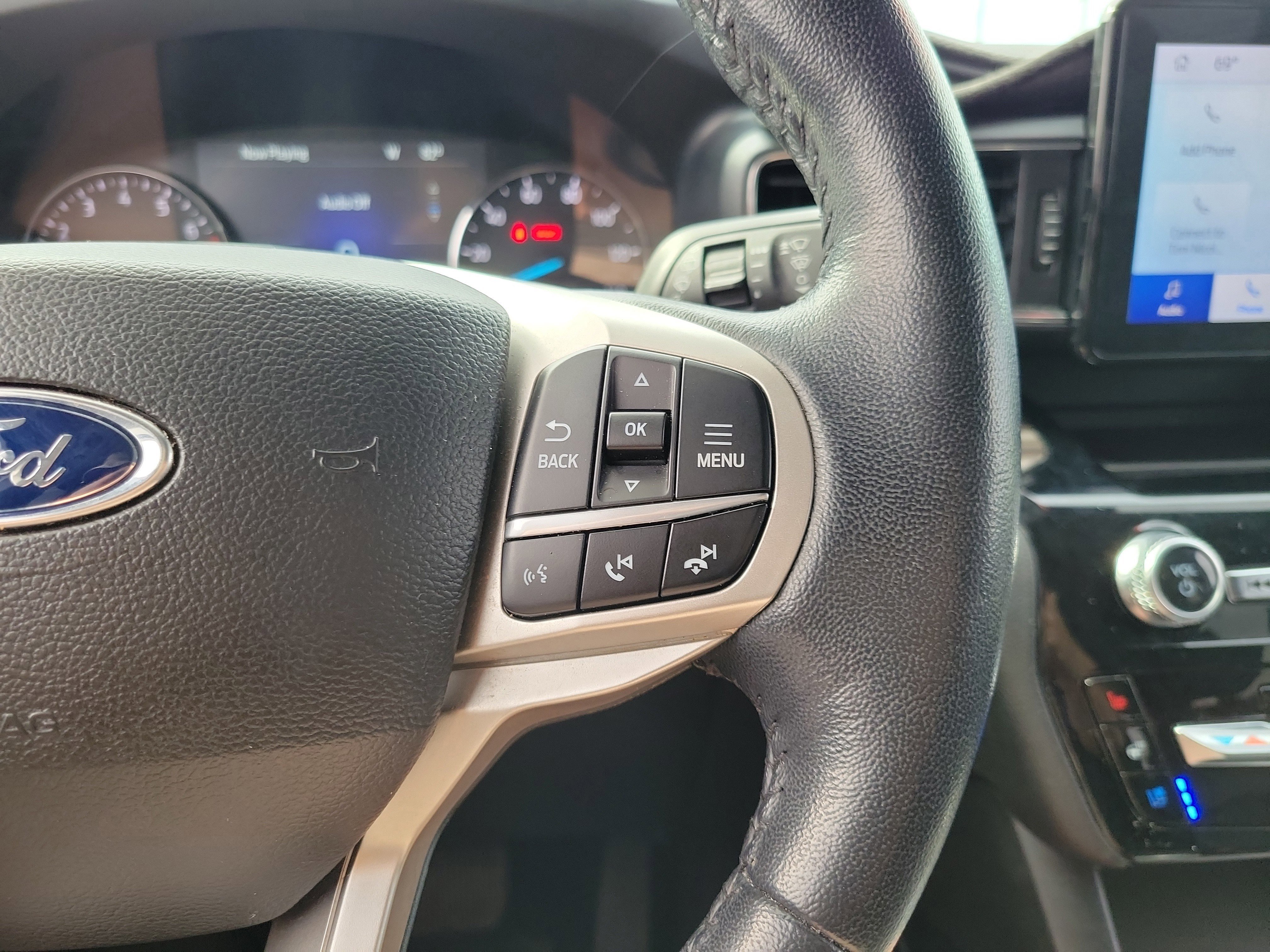 Certified 2022 Ford Explorer Limited image 13