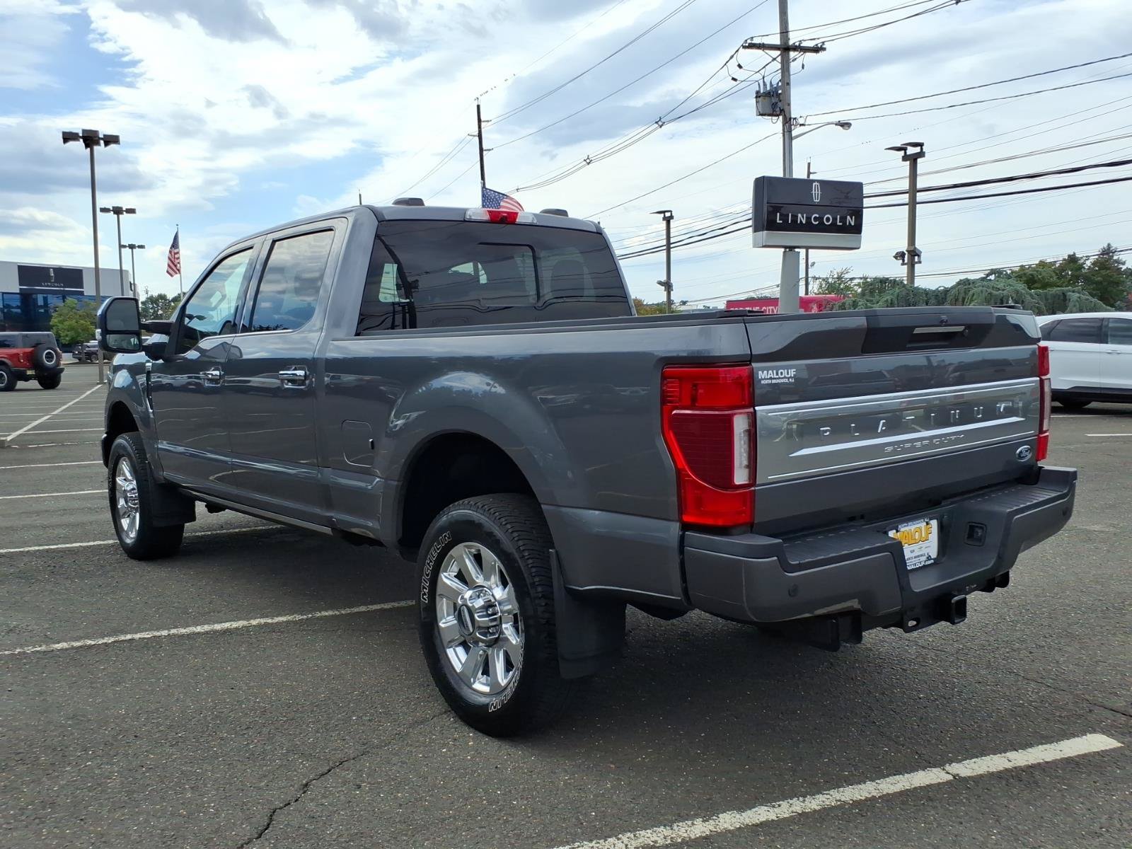 Certified 2022 Ford F350 Platinum w/ FX4 Off-Road Package AWD/4WD image 4