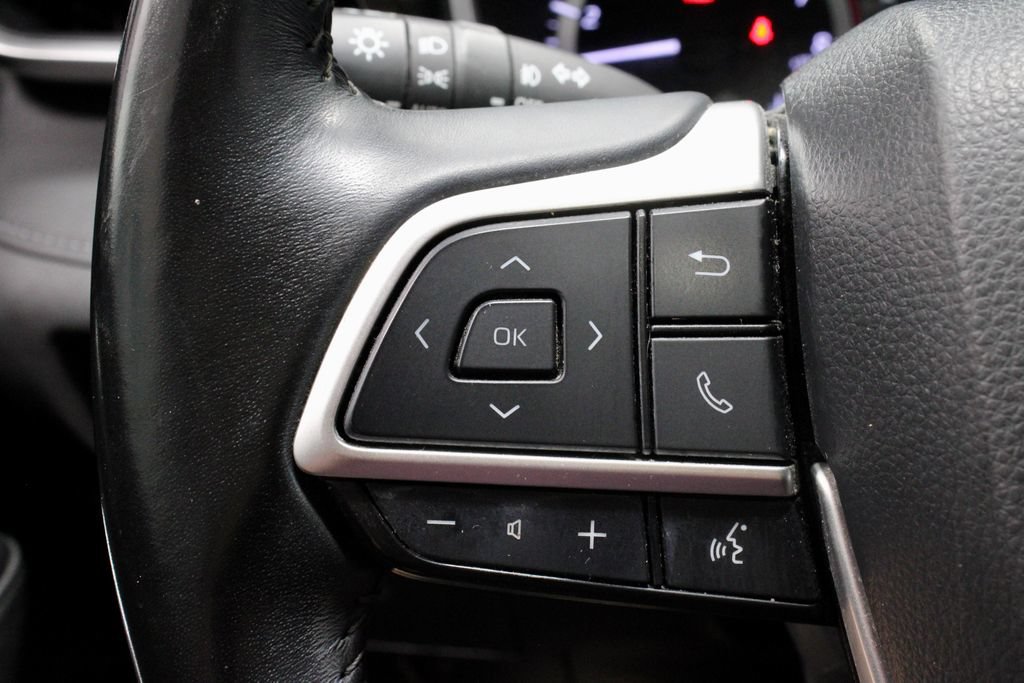 Used 2023 Toyota Highlander AWD image 26