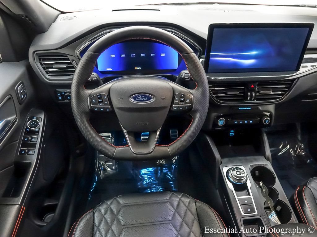 Certified 2023 Ford Escape ST-Line Elite w/ Premium Technology Package AWD/4WD image 13