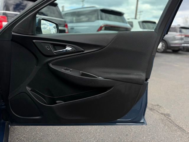 Used 2024 Chevrolet Malibu LT FWD image 11