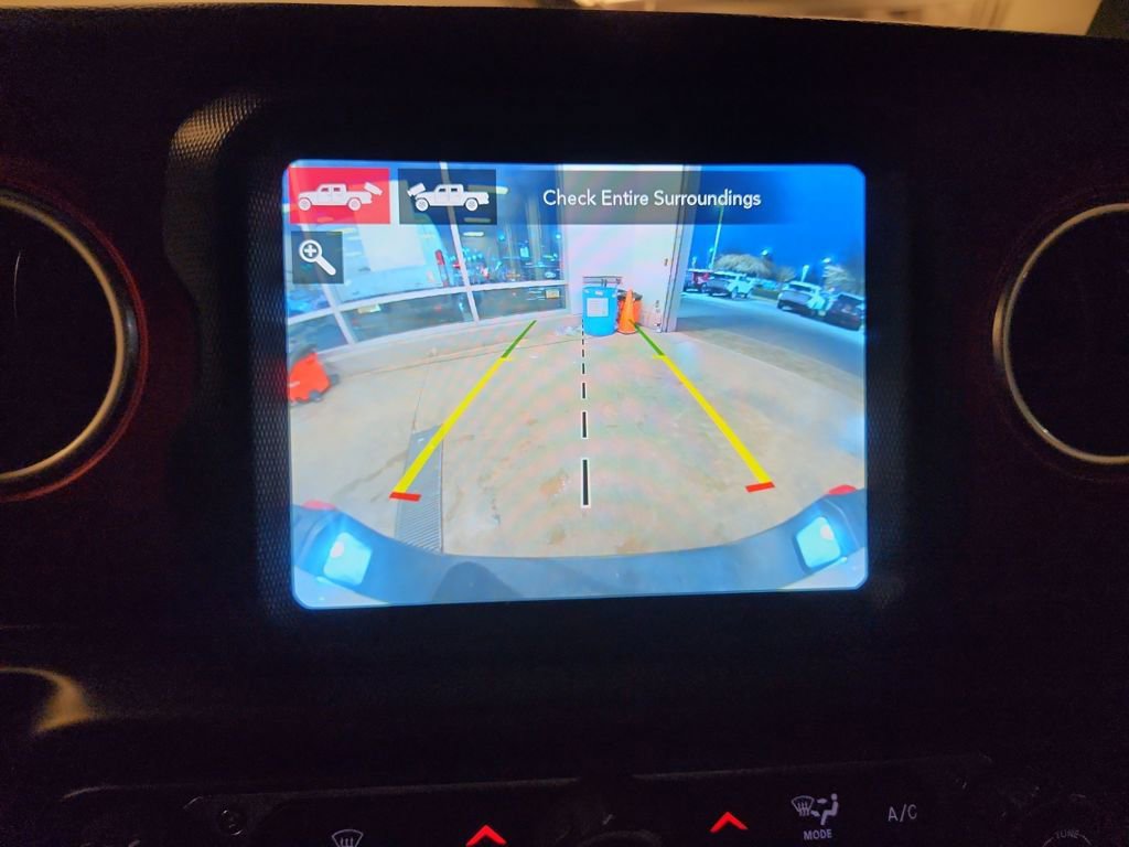 Used 2022 Jeep Gladiator Rubicon w/ Trailer Tow Package image 29