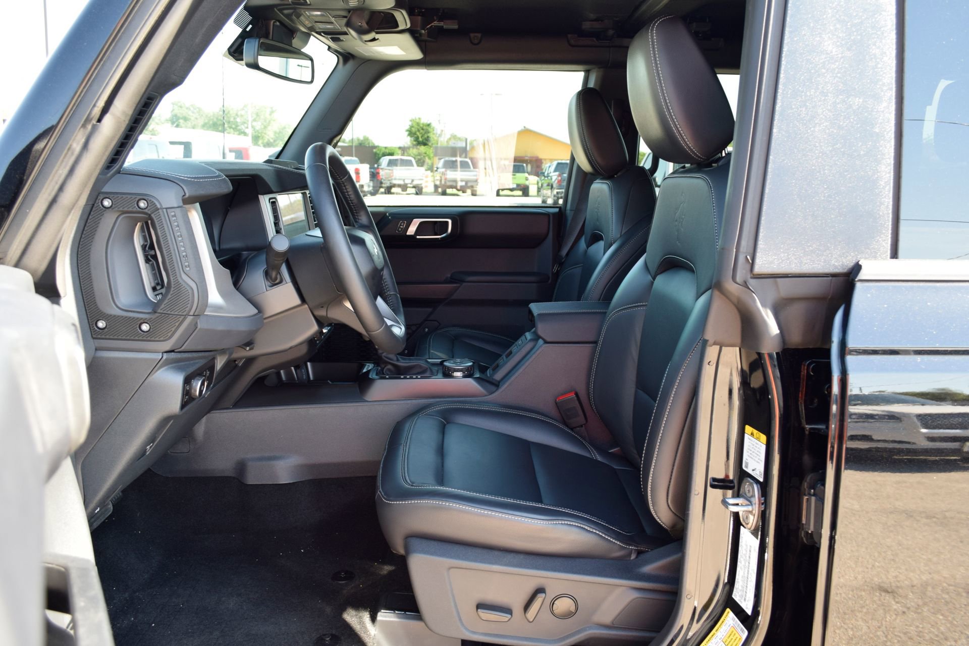Certified 2025 Ford Bronco Outer Banks AWD/4WD image 18