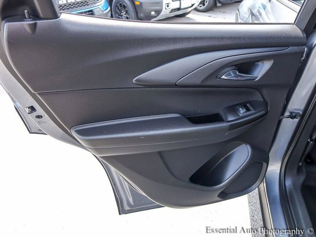 Used 2021 Chevrolet TrailBlazer LT w/ Convenience Package FWD image 19