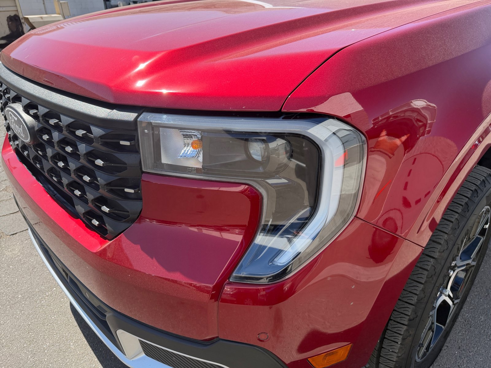 Certified 2025 Ford Maverick Lariat w/ 4K Tow Package AWD/4WD image 9