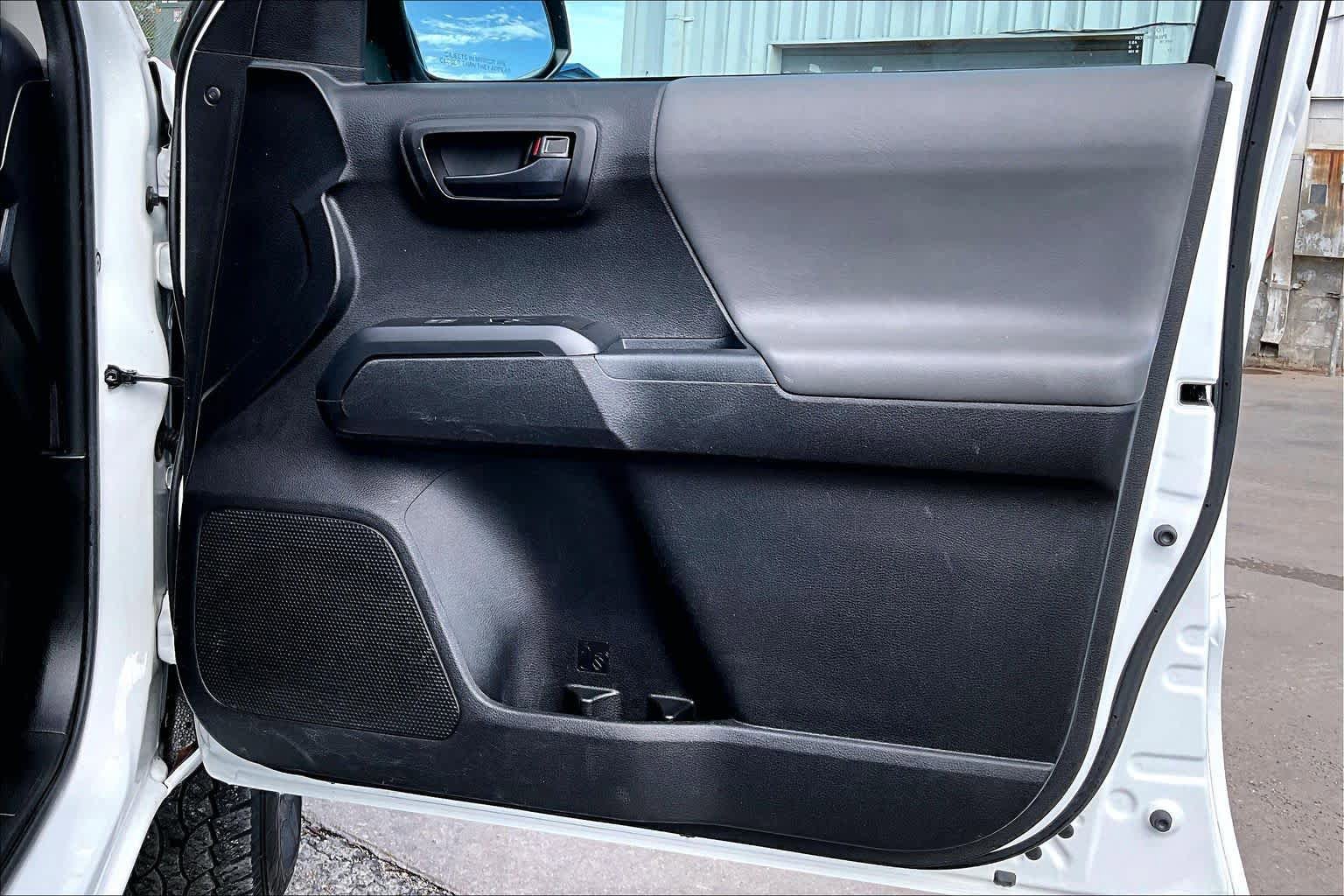 Used 2021 Toyota Tacoma SR w/ SR Convenience Package RWD image 23