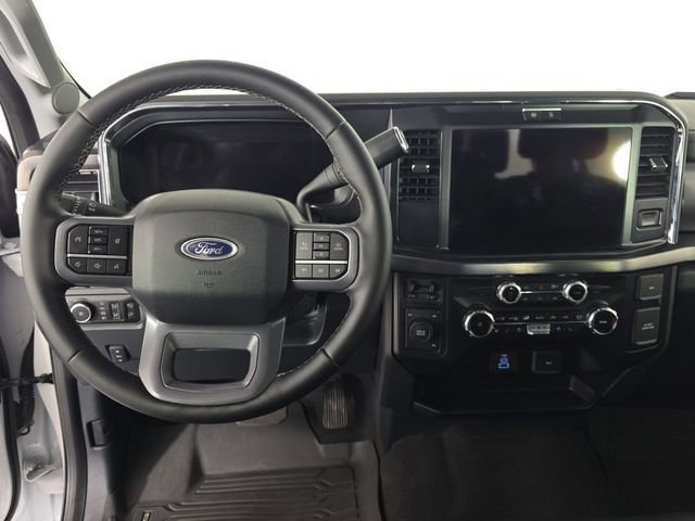 Certified 2025 Ford F450 Lariat w/ FX4 Off-Road Package image 12