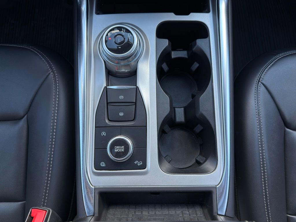 Certified 2023 Ford Explorer XLT w/ Equipment Group 202A image 18