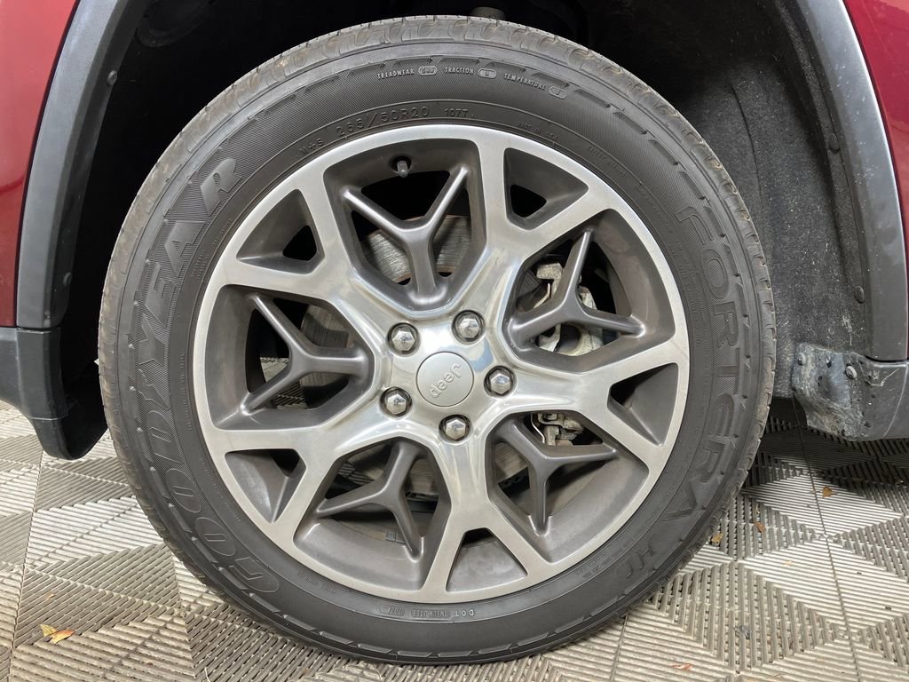 Used 2022 Jeep Grand Cherokee Limited w/ Trailer Tow Group IV image 16