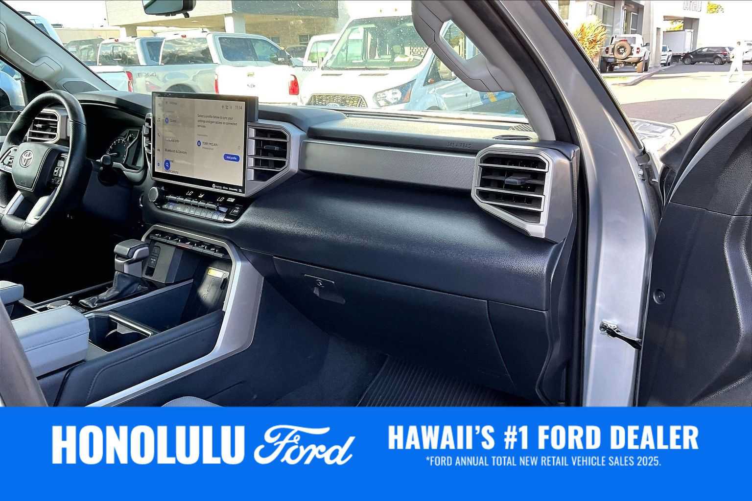 Used 2023 Toyota Tundra Limited AWD/4WD image 23