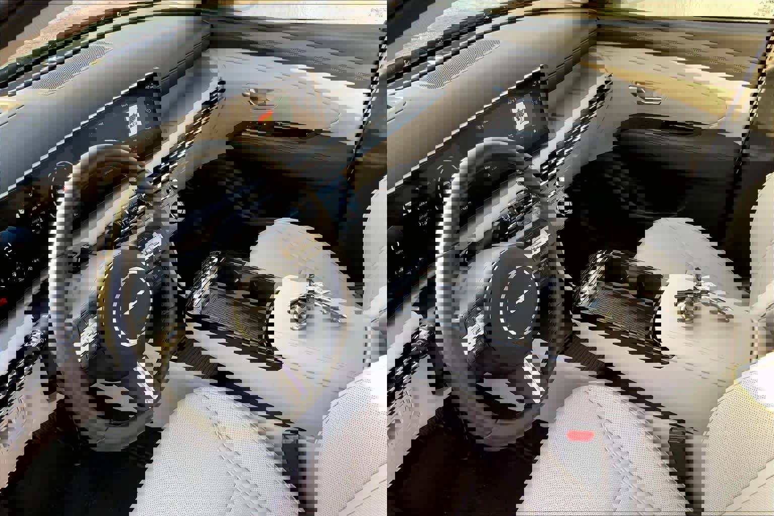 Used 2025 Hyundai Tucson Limited image 16