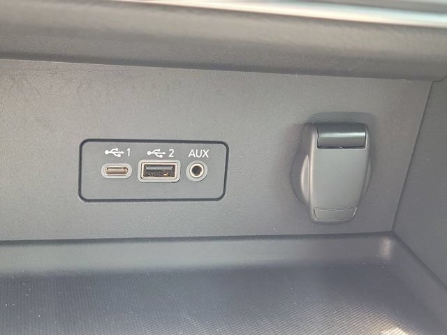 Used 2020 Nissan Sentra SV FWD image 12
