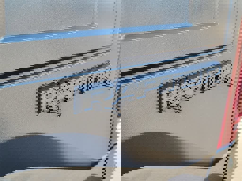 Certified 2018 Ford F150 Raptor w/ Equipment Group 802A Luxury image 4