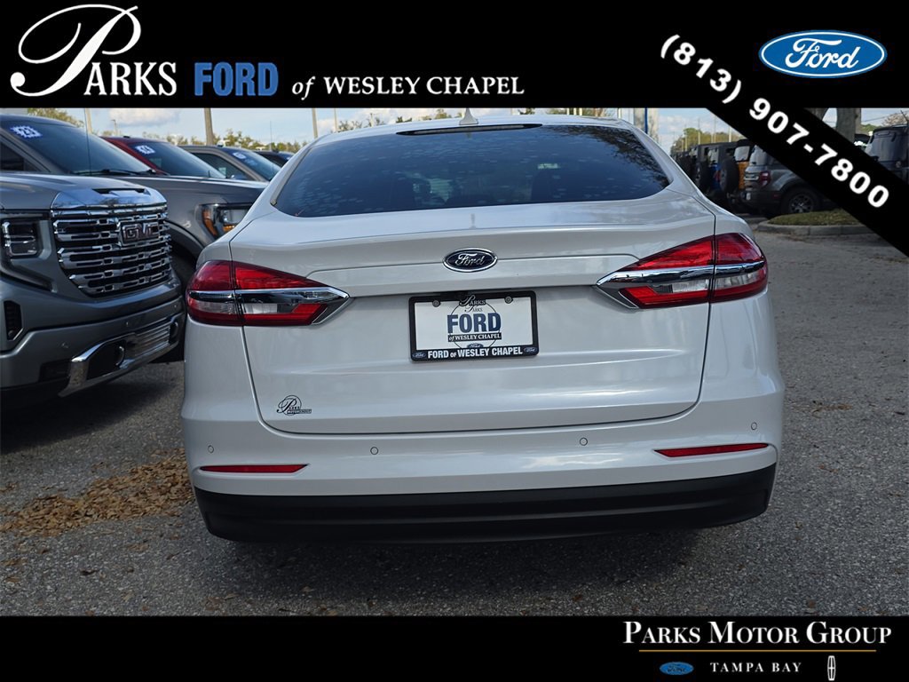 Certified 2020 Ford Fusion SE image 4