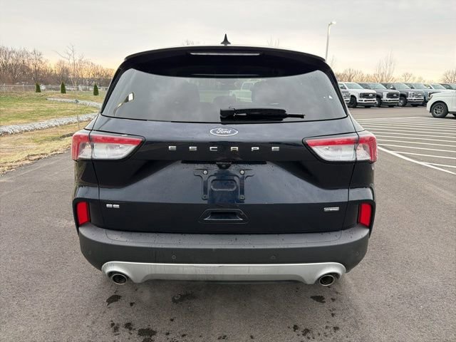 Certified 2021 Ford Escape SE image 3