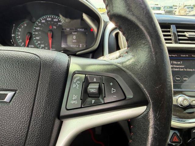 Used 2018 Chevrolet Sonic LT w/ Fun and Sun Package FWD image 14