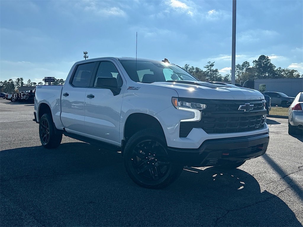 Used 2025 Chevrolet Silverado 1500 LT Trail Boss w/ Convenience Package II
