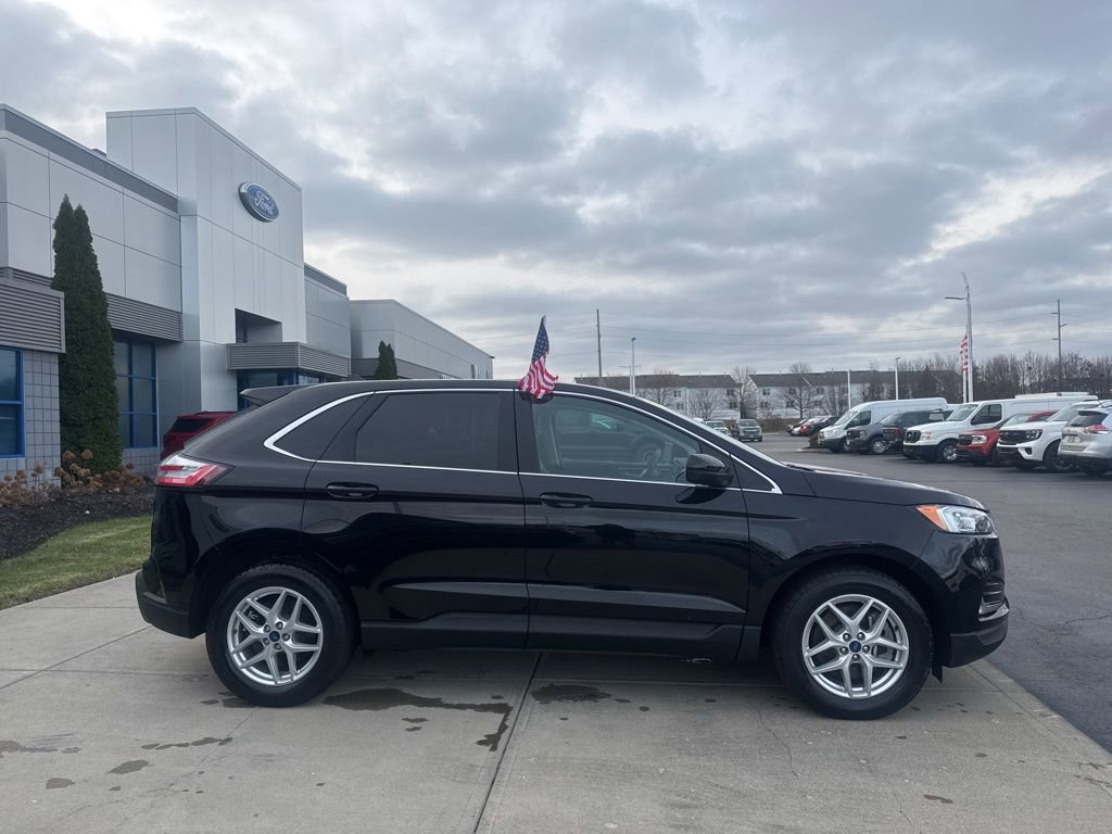 Certified 2022 Ford Edge SEL w/ Convenience Package image 10
