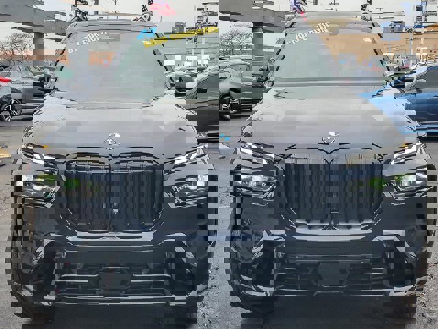 Used 2023 BMW X7 xDrive40i w/ Executive Package image 5