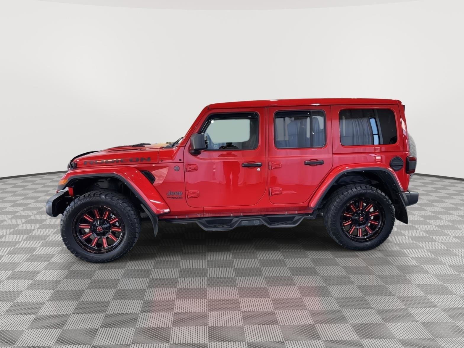 Used 2021 Jeep Wrangler Unlimited Rubicon AWD/4WD image 2