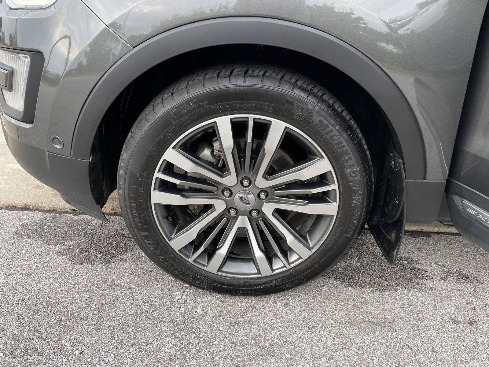 Certified 2017 Ford Explorer Platinum AWD/4WD image 10