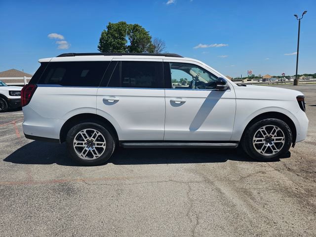 Certified 2025 Ford Expedition Active AWD/4WD image 9