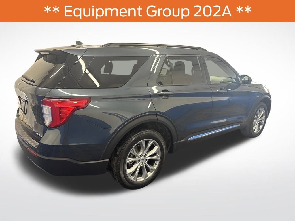 Certified 2023 Ford Explorer XLT w/ Equipment Group 202A image 3