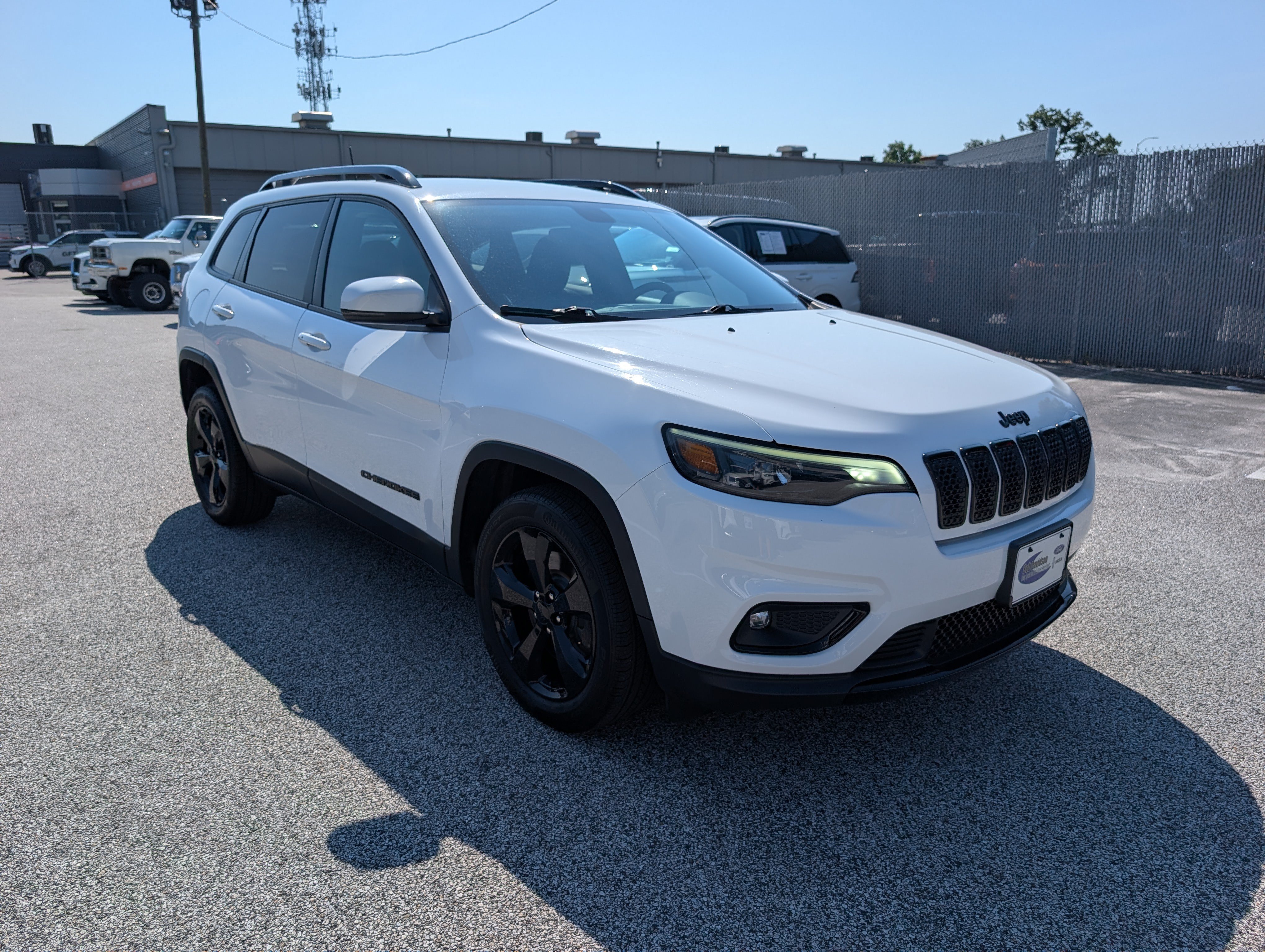 Used 2020 Jeep Cherokee Latitude Plus FWD image 9