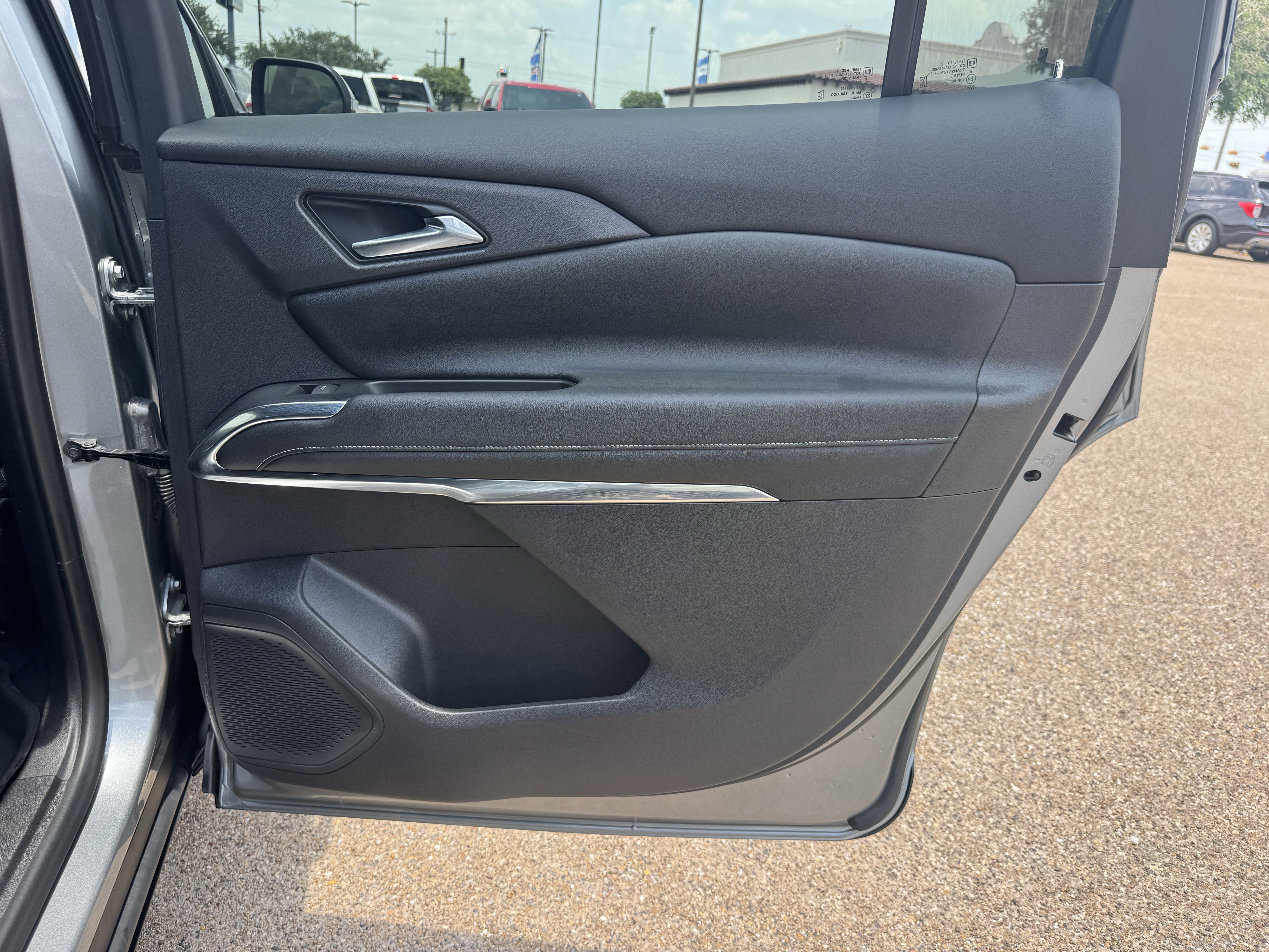 Used 2024 Chevrolet Traverse LS w/ LPO, Floor Liner Package FWD image 31