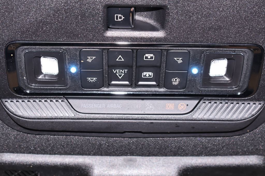 Certified 2025 Ford F450 Platinum AWD/4WD image 40