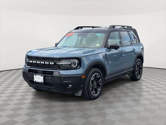 Certified 2025 Ford Bronco Sport Outer Banks w/ Outer Banks Tech Package+ AWD/4WD image 3
